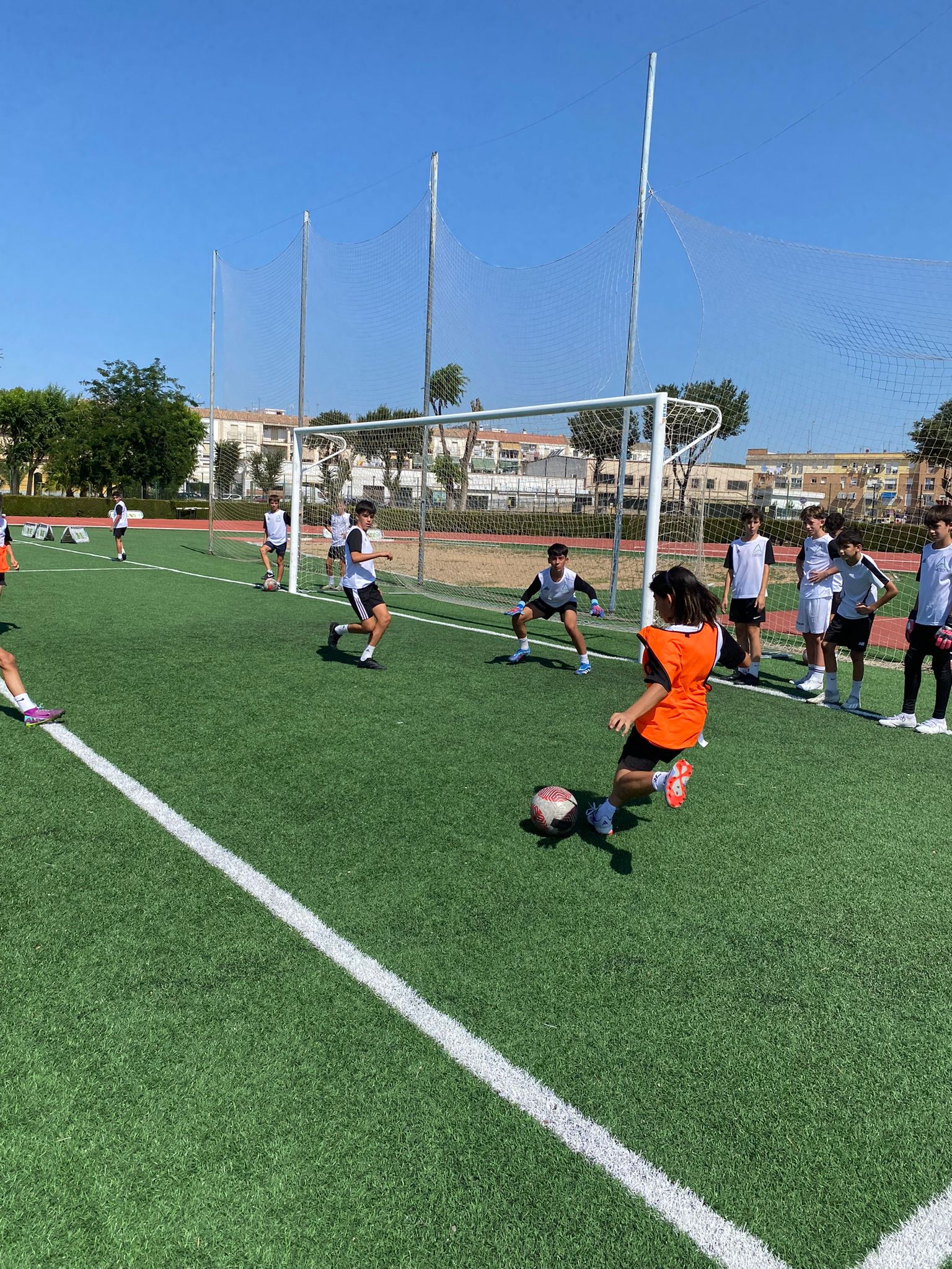 entrenamiento de fútbol infantil